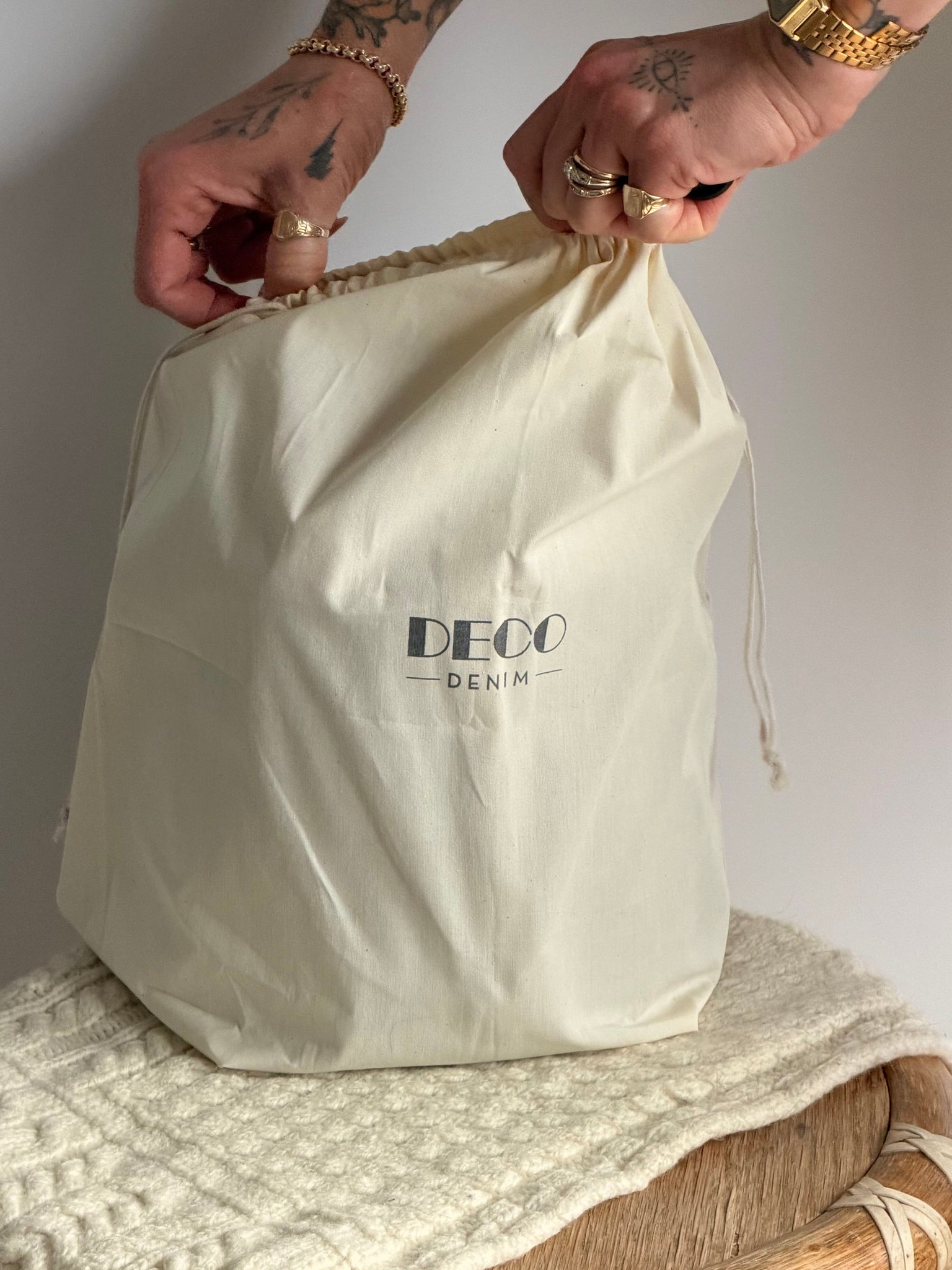 Cylinder Bucket —  Raven Black Leather x Tan Suede